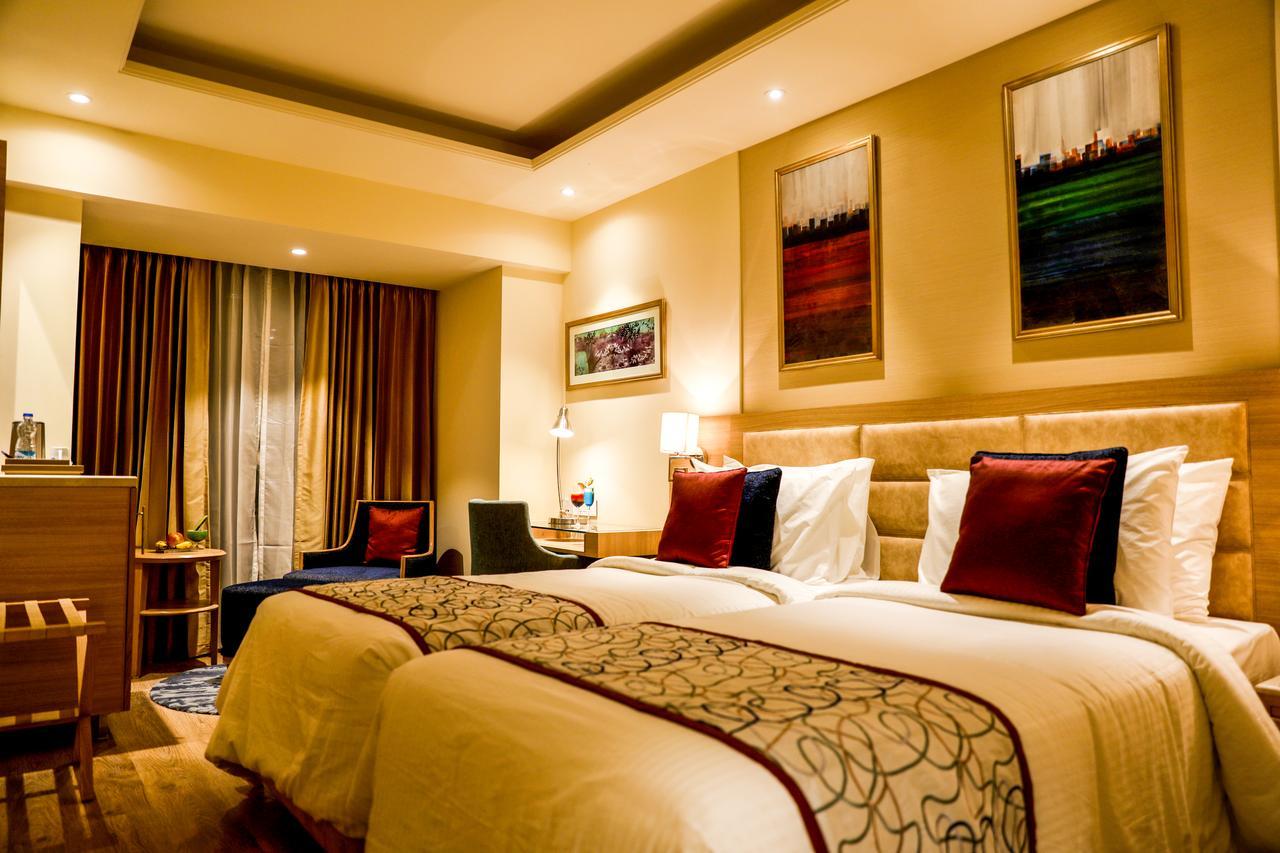 Singhania Sarovar Portico Raipur  Exterior photo
